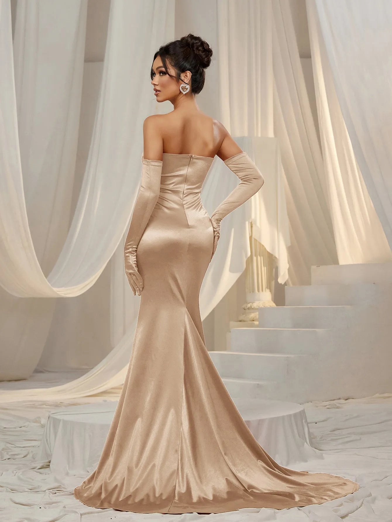 Elegant Ruched Wrap Hem Satin Tube Prom Dress（Gloves Included）