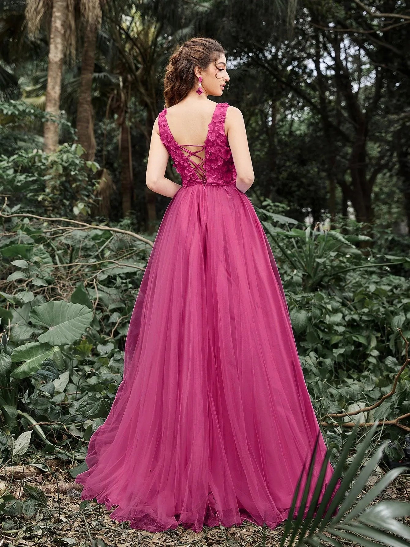 Elegant Scoop Neck Floral Applique Bodice Tulle Evening Dress