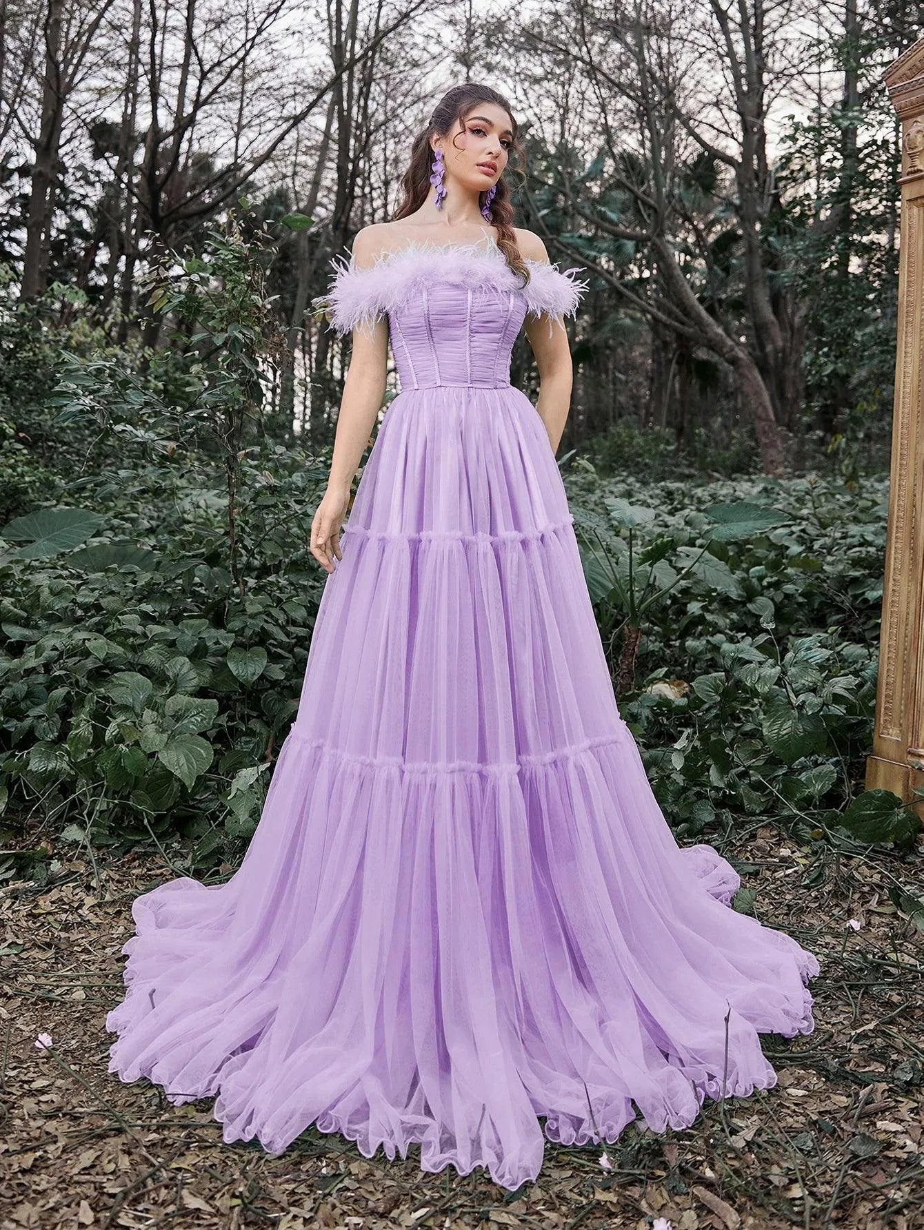 Elegant Feather Trim Off Shoulder Layered Tulle Prom Dress