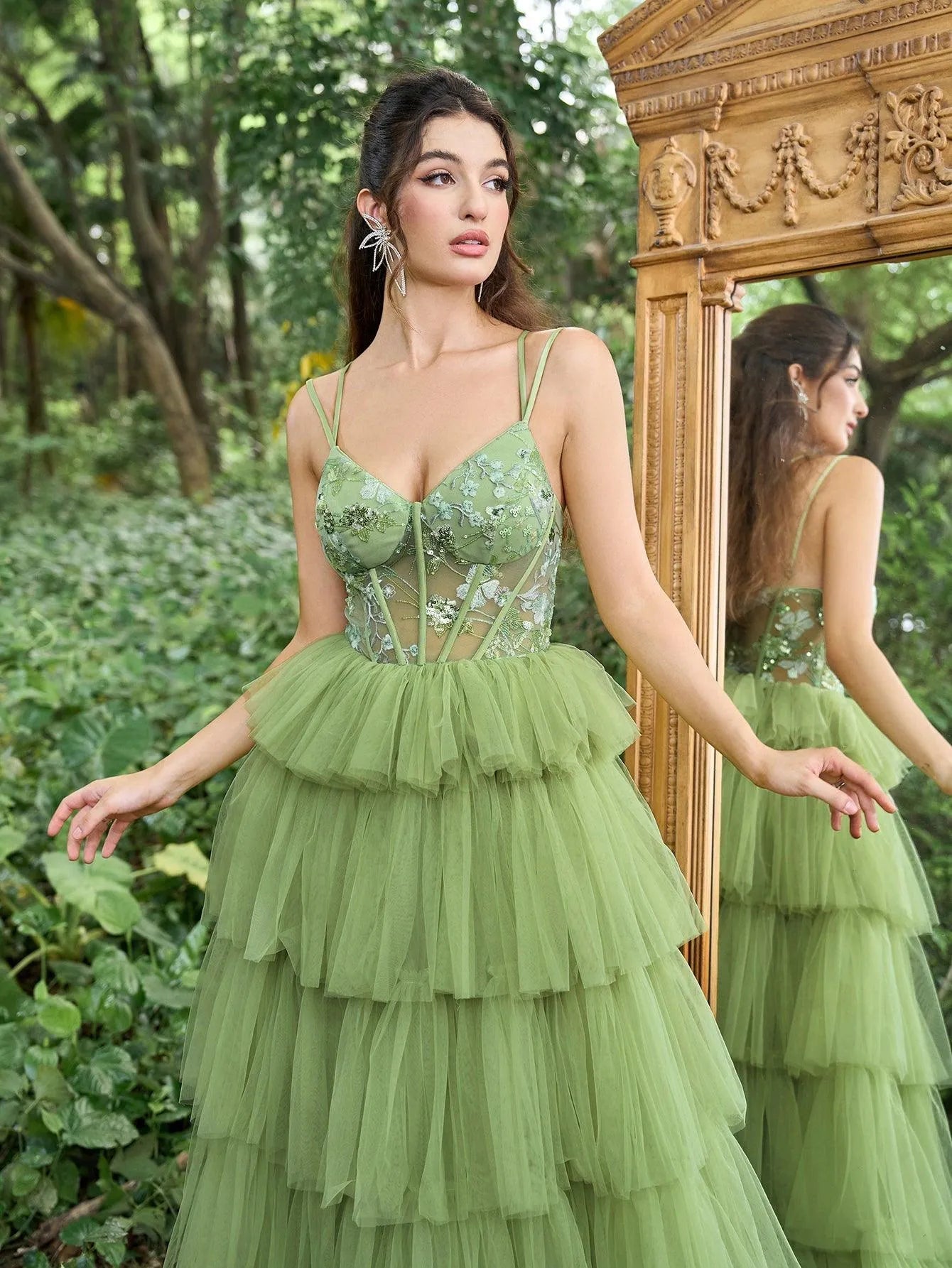 Gorgeous Floral Bodice Contrast Cascading Ruffle Hem Tulle Prom Cami Dress