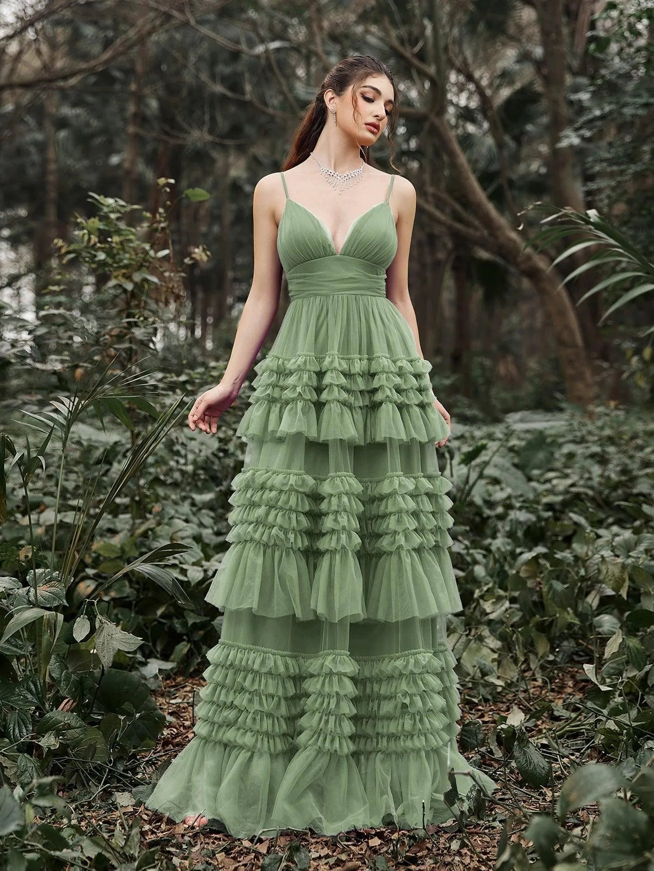 Gorgeous Plunging Neck Tiered Tulle Slip Prom Dress