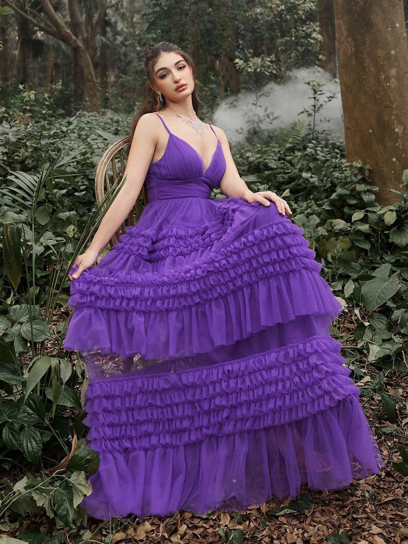 Gorgeous Plunging Neck Tiered Tulle Slip Prom Dress