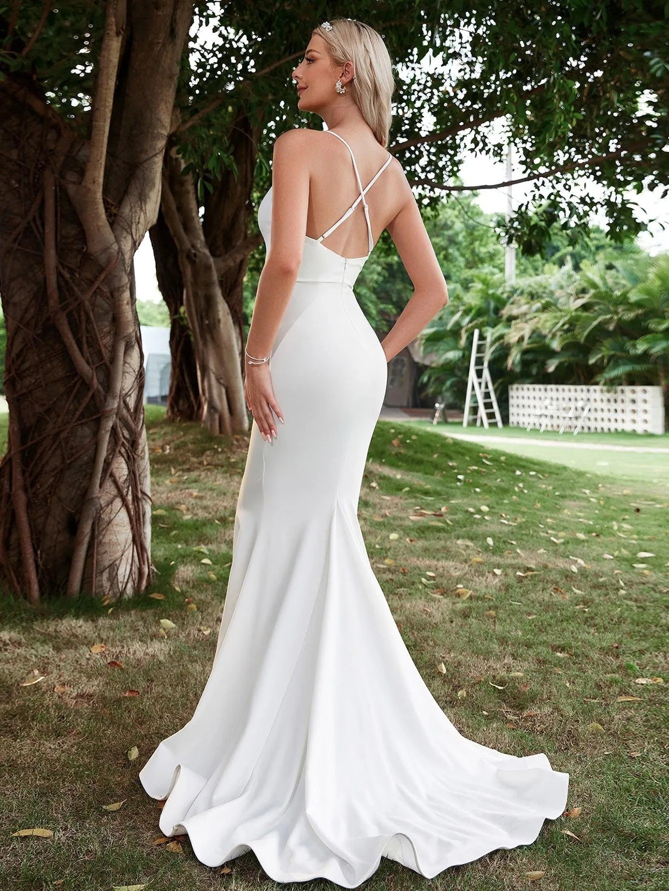 Elegant Backless Mermaid Hem Cami Wedding Dress