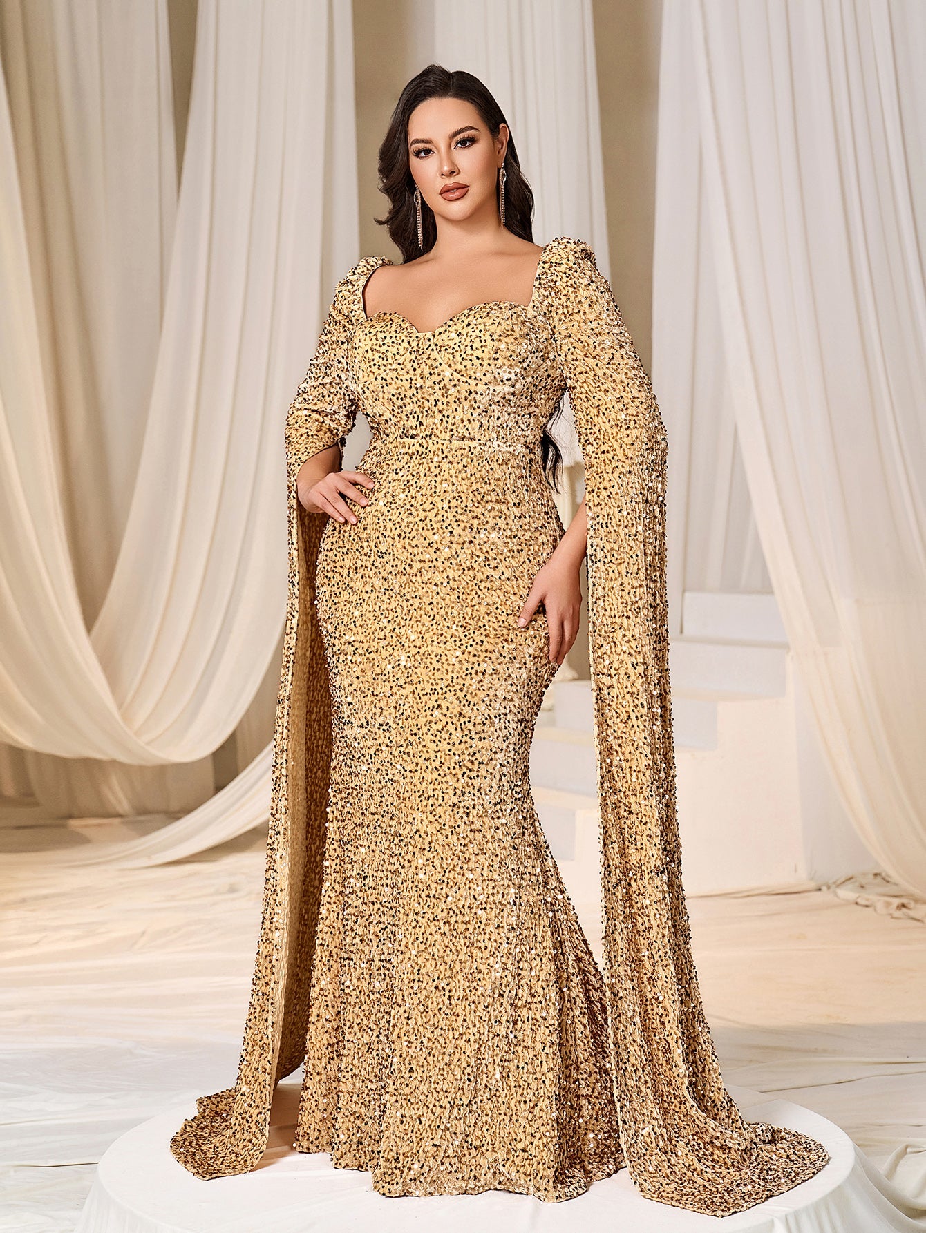 Plus Sweetheart Neck Extra-Long Sleeves Sequin Evening Dress