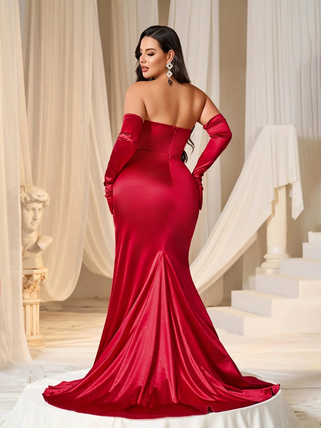 Plus Ruched Wrap Hem Satin Tube Prom Dress（Gloves Included）