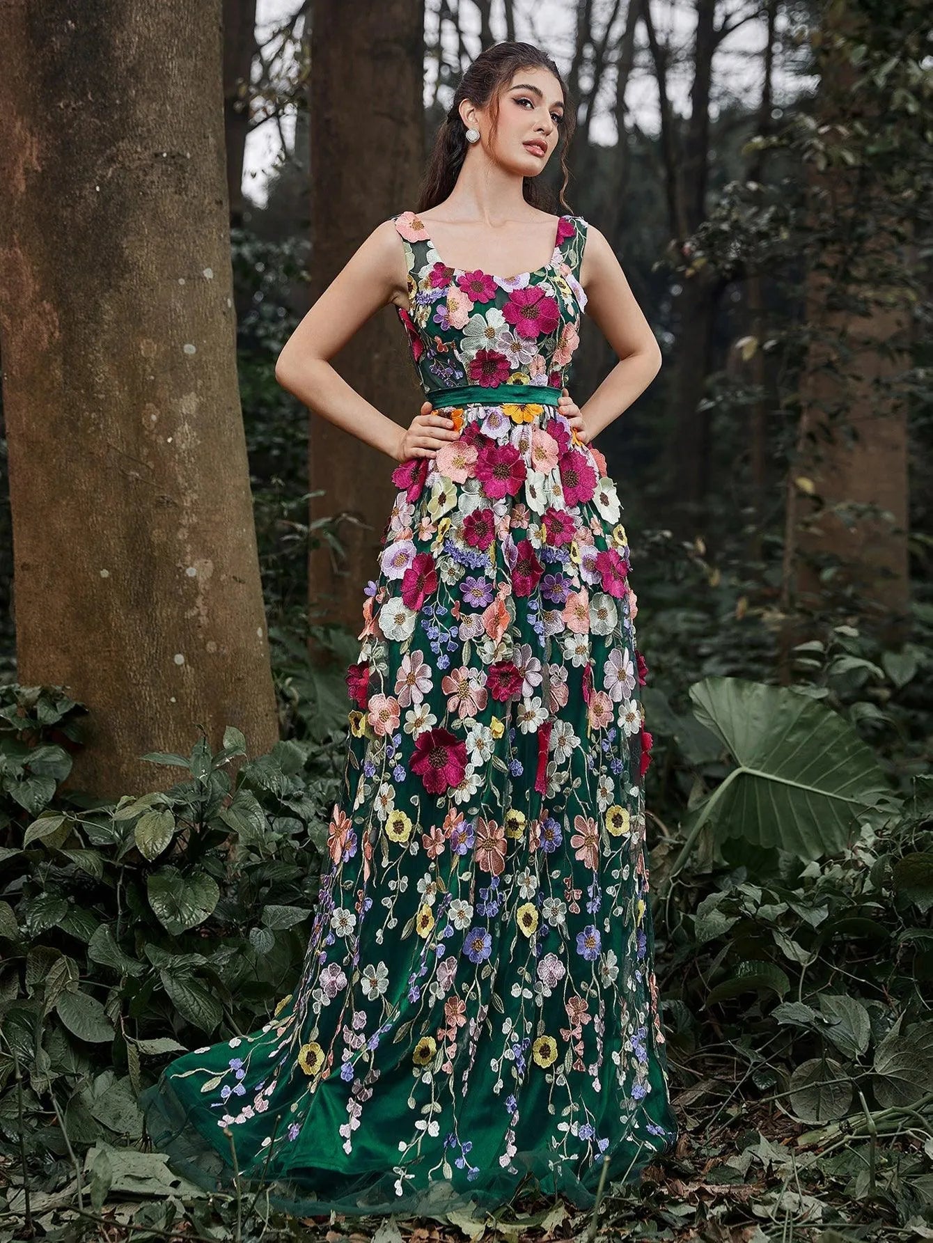 Gorgeous Square Collar Floral Embroidered Evening Dress