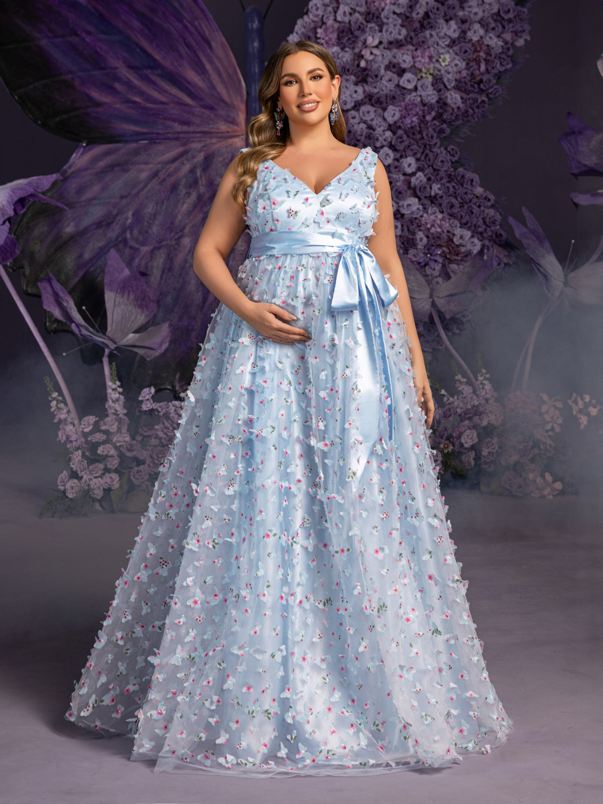 Plus Maternity Plunging Neck Sleeveless Applique Detail Tulle Overlay Party Dress